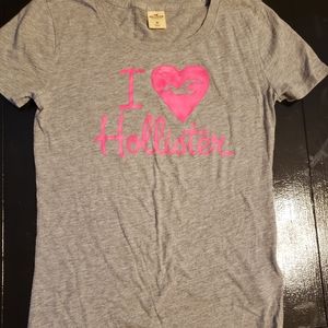 Hollister tee